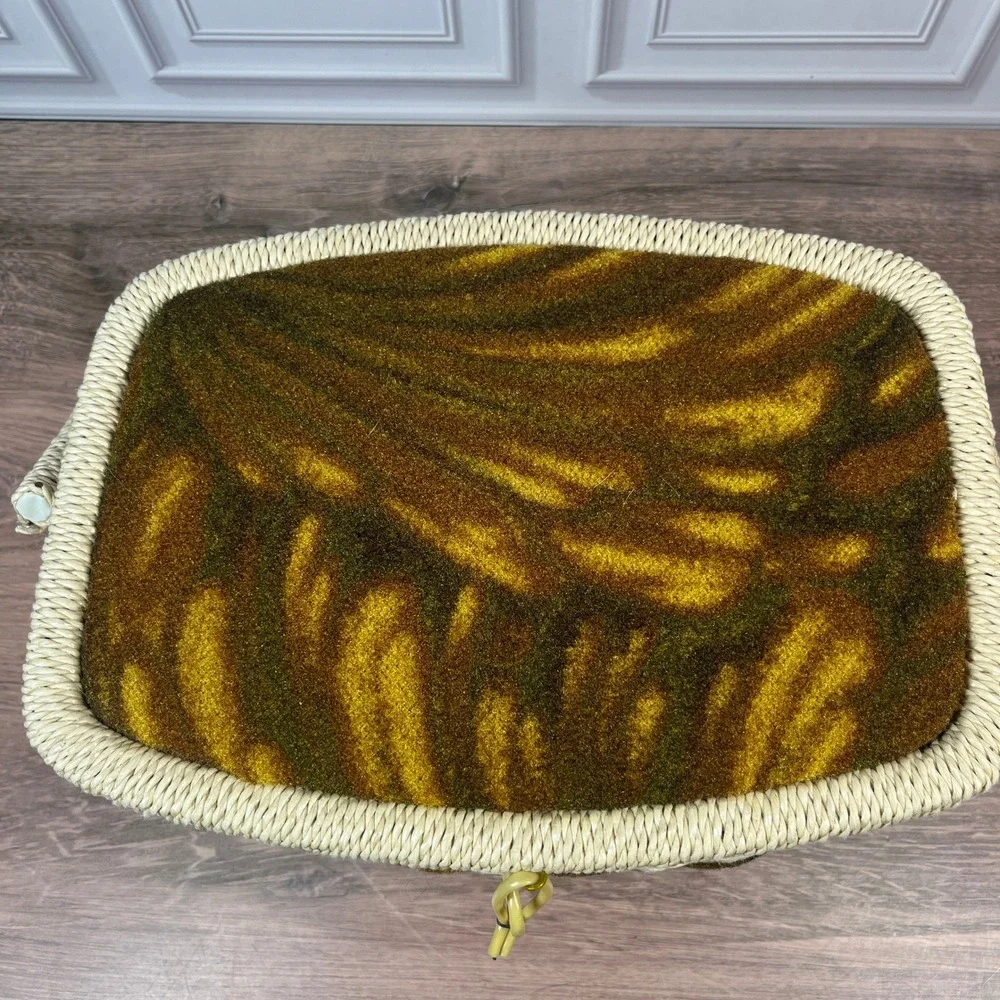 Vintage‎ Dritz Sewing Basket Wicker Style w/Handle Woven Japan Oval Velvet MCM